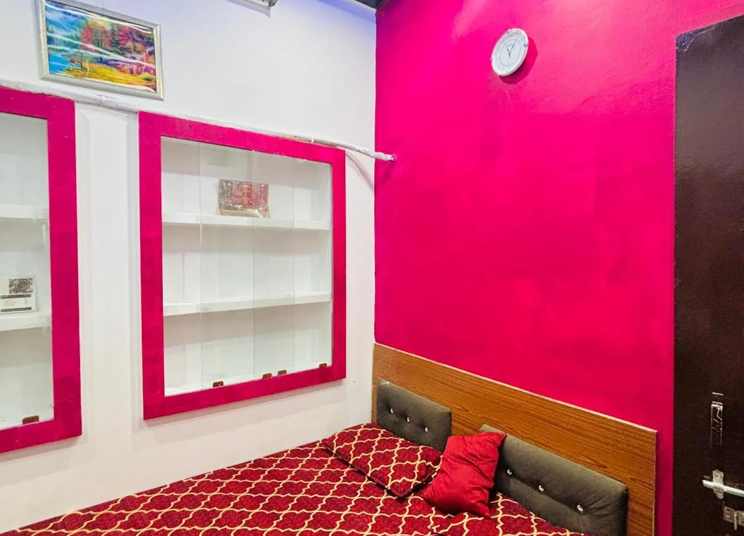 Shivalay Paying Guest House Βαρανάσι 0*,